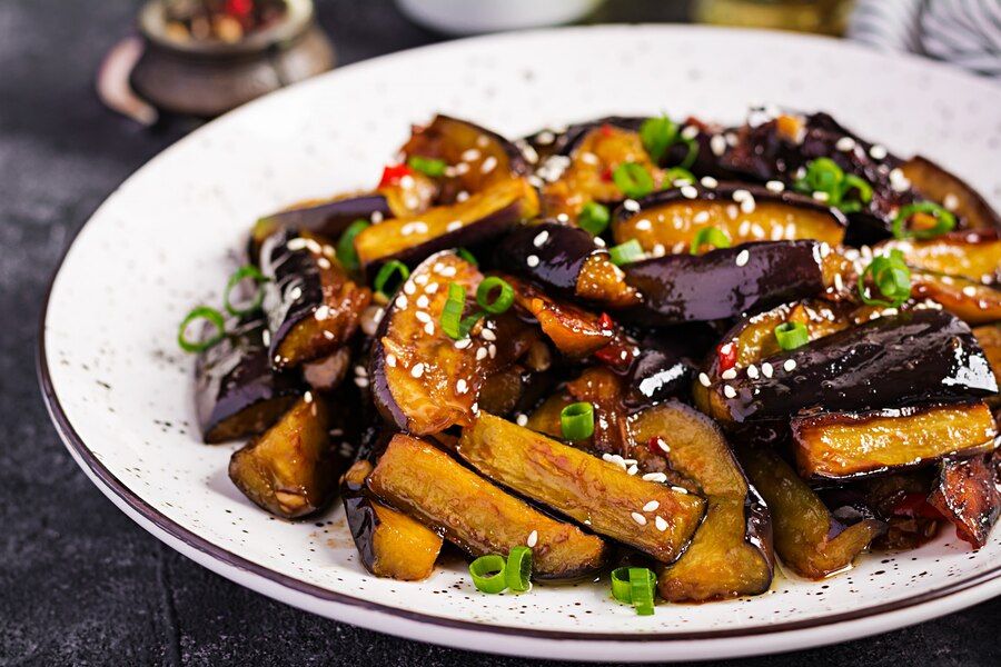 hot-spicy-stew-eggplant-korean-style-with-green-onion_2829-10987.jpg
