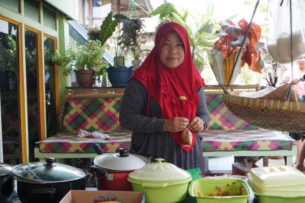 ibu hartini - mitra usaha amartha palembang